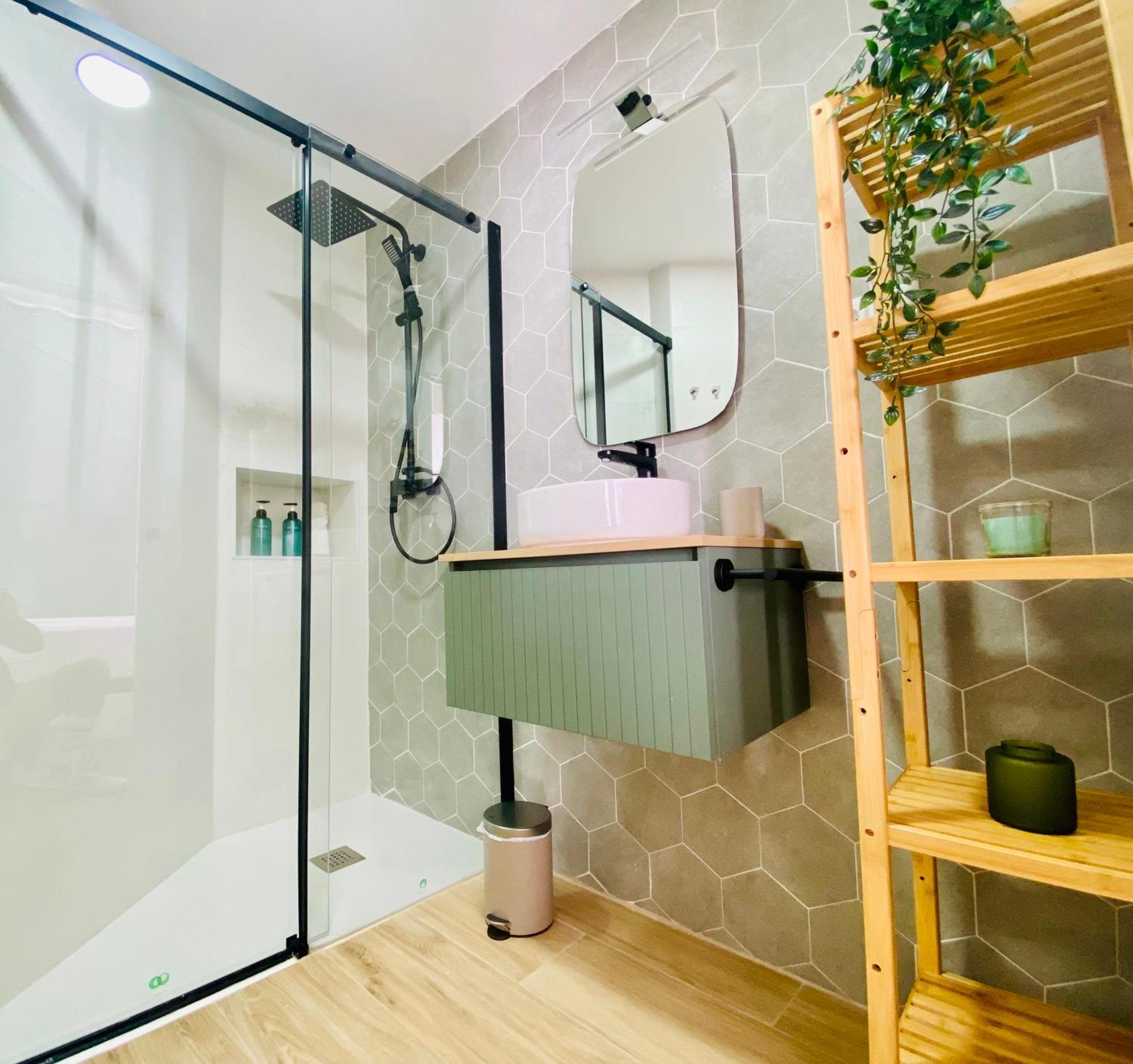 Bajo B - Design & Comfort In Ruzafa Soho Valencia
