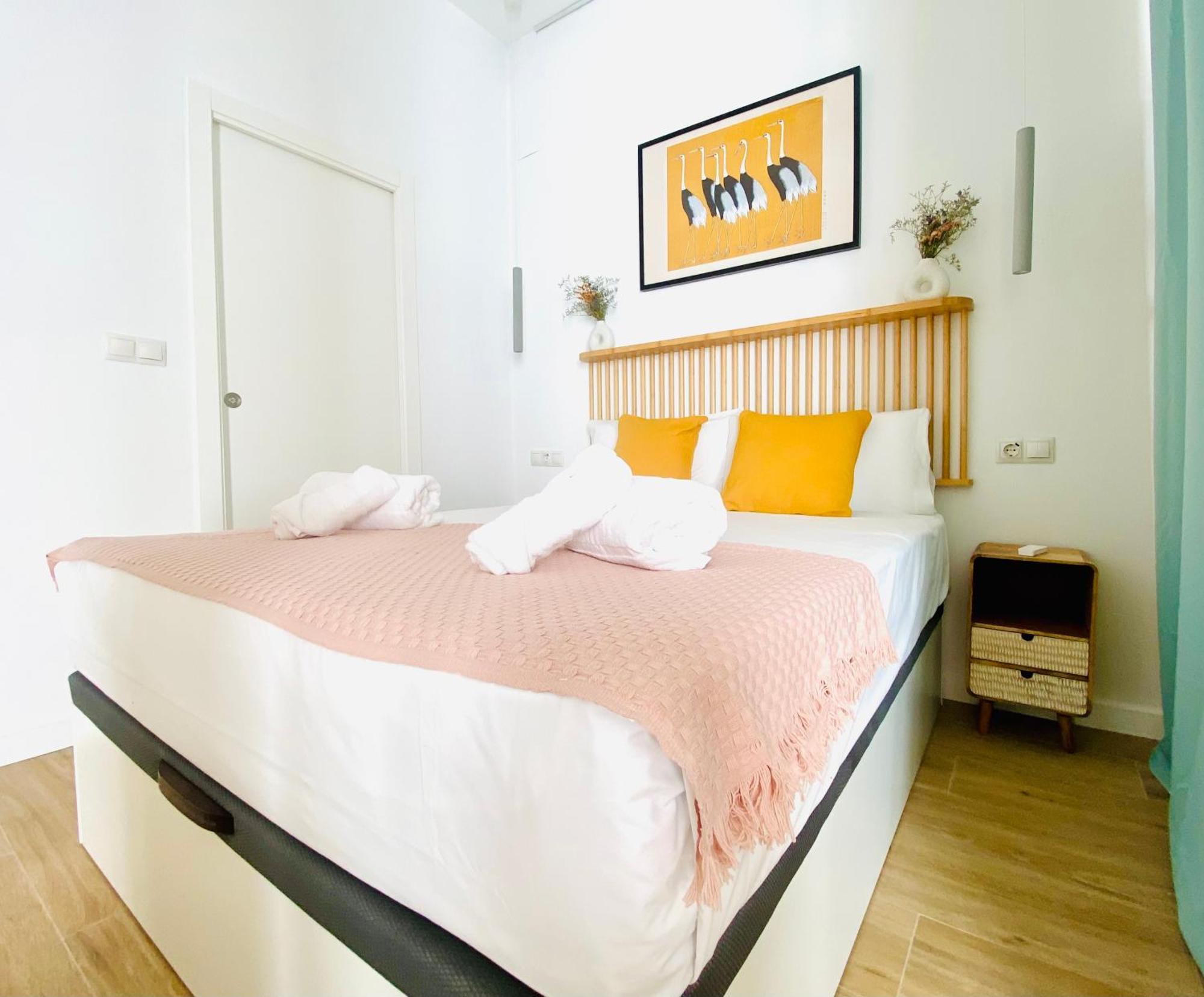 Bajo B - Design & Comfort In Ruzafa Soho Apartment *